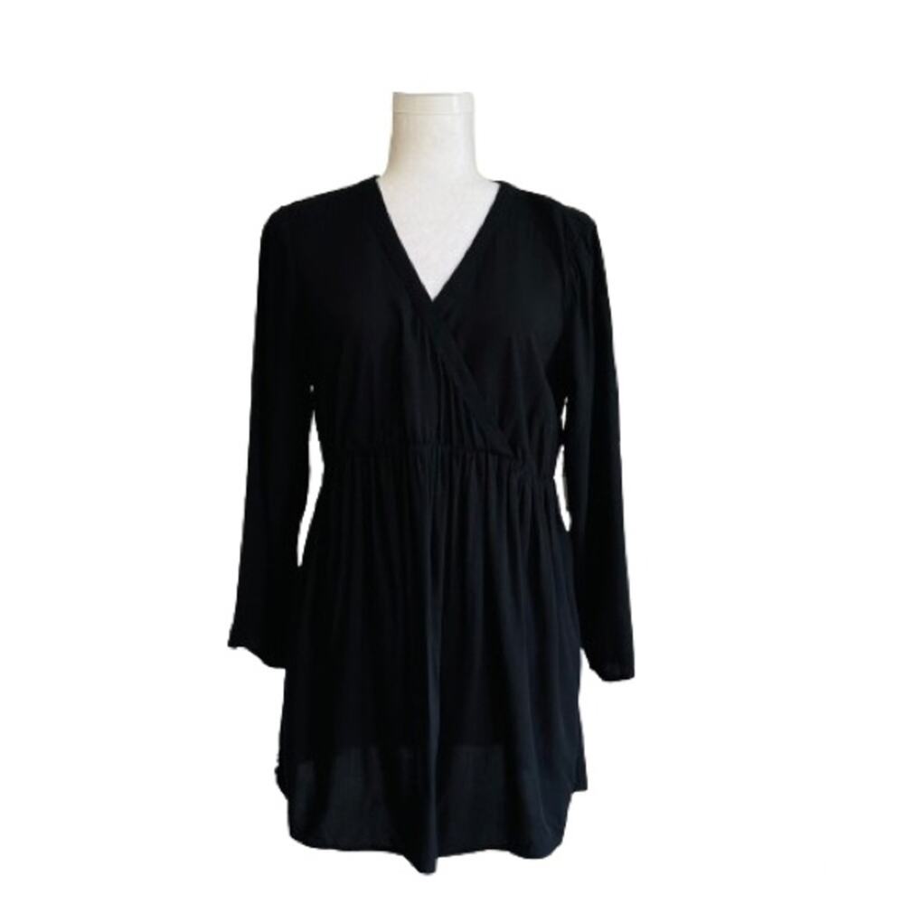 Old Navy Maternity Black V-Neck 3/4 Sleeve Tie Waist Blouse Top Size Medium NEW